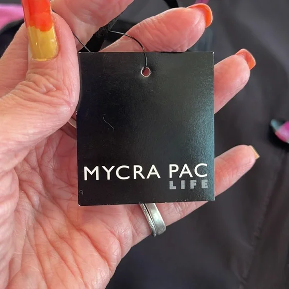 Mycra PAC reversible raincoat and bag - Picture 7 of 9